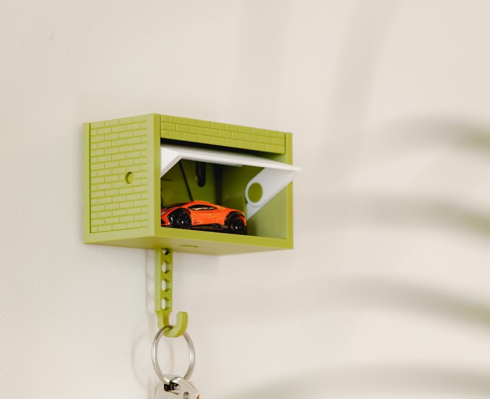 Wall key holder